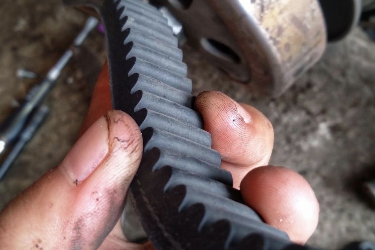 Awas Putus, Ini Tanda V-Belt Motor Matik Sudah Minta Ganti