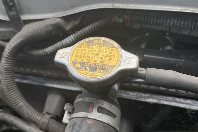 Rahasia Mesin Dingin saat Mudik: Cek Tutup dan Tangki Radiator