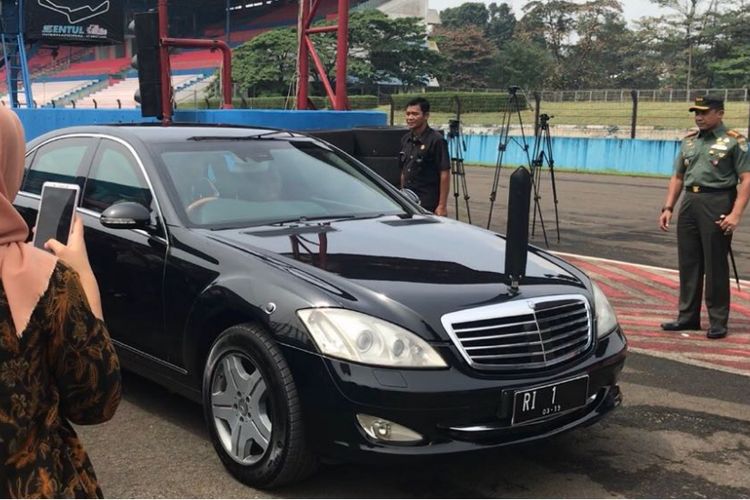Kisah Mercedes-Benz di Balik Mobilitas Presiden Indonesia