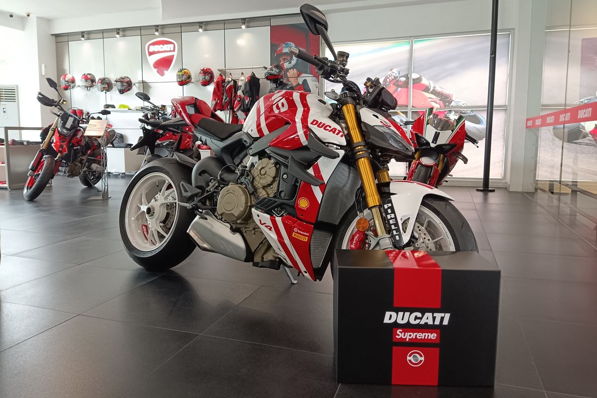 Ducati, Ducati Luncurkan StreetFighter V4 Supreme, Edisi Terbatas 250 Unit