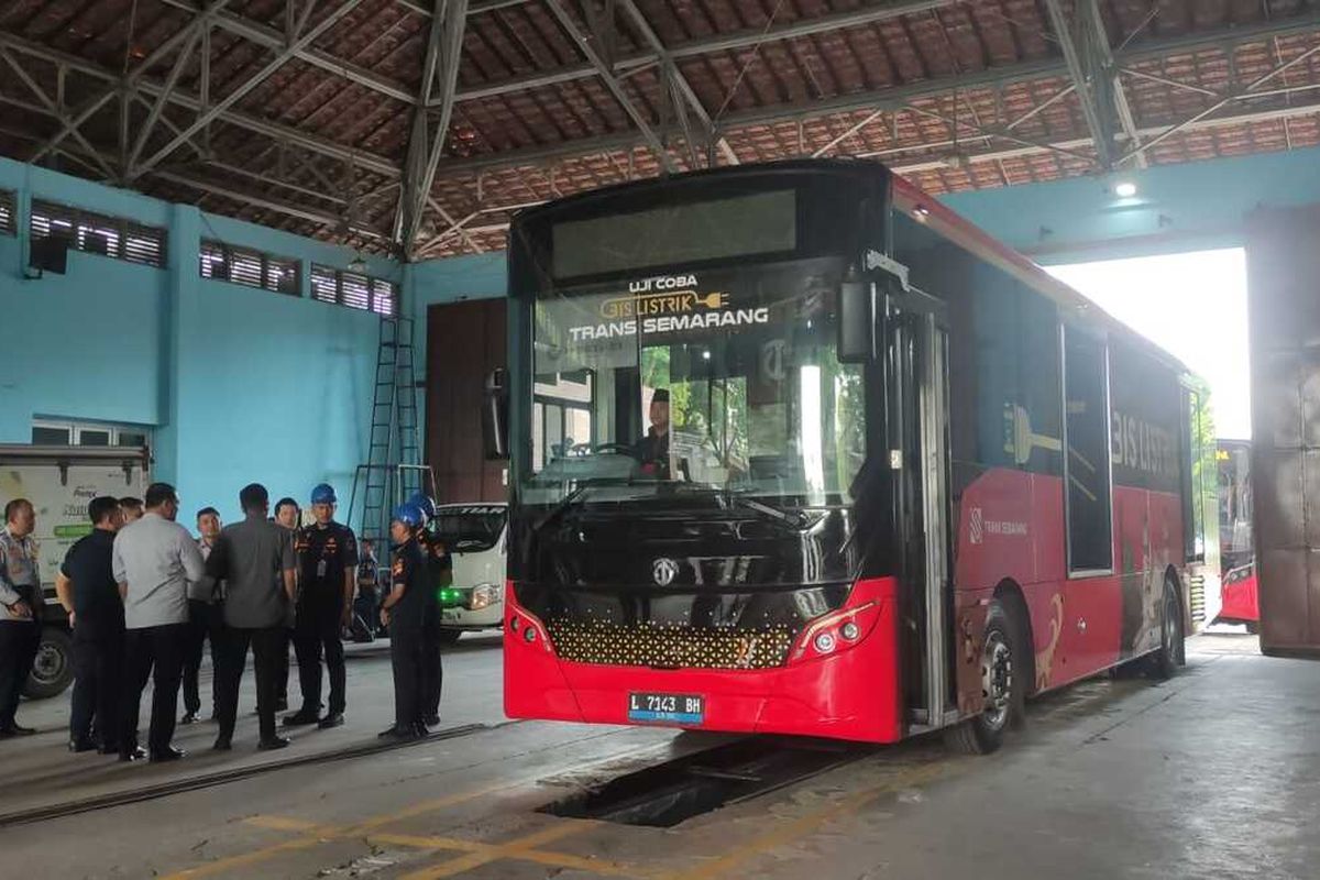 Atasi PoluSI, Pemkot Semarang Beli Bus Listrik