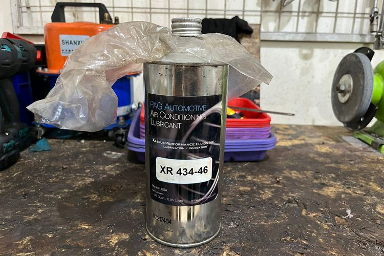 Oli Kompresor AC: Mobil Listrik vs Mobil Konvensional