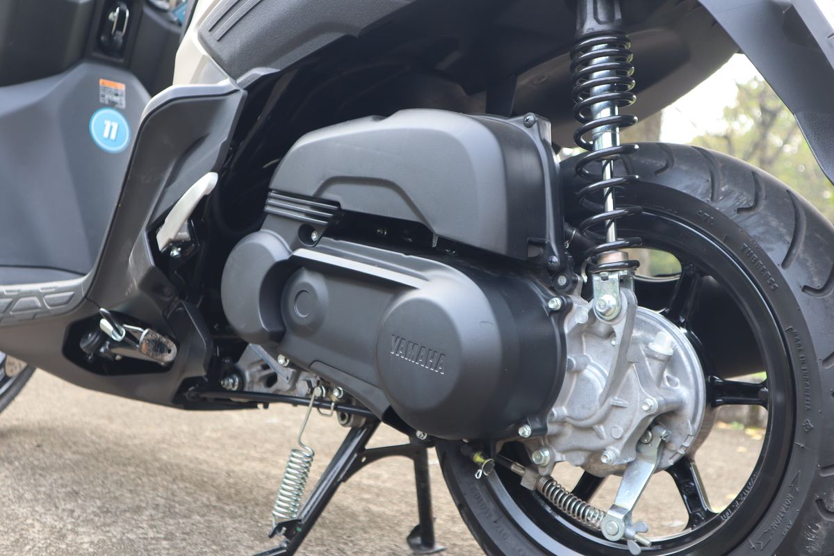 Shockbreaker Motor Bocor, Lebih Baik Diservis atau Ganti Baru?