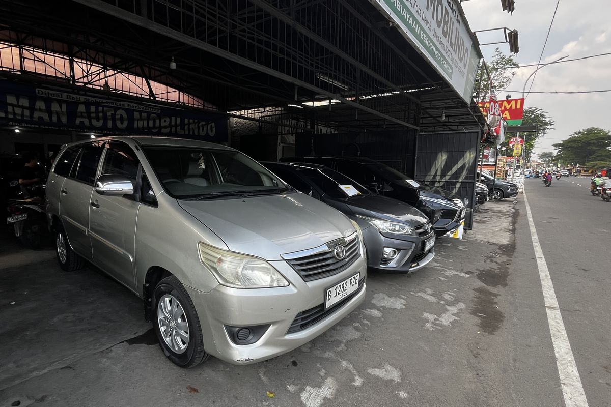 Rupiah Melemah, Harga Mobil Bekas Bakal Ikut Naik?
