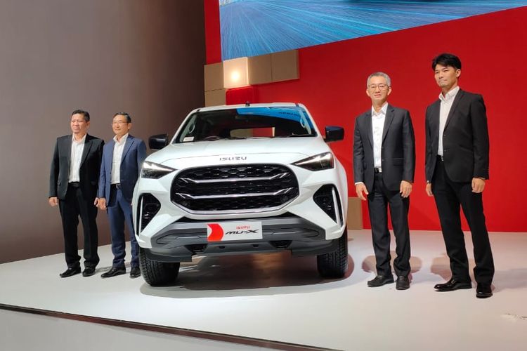 Peluncuran Isuzu New MU-X 4WD: Desain dan Performa Tangguh