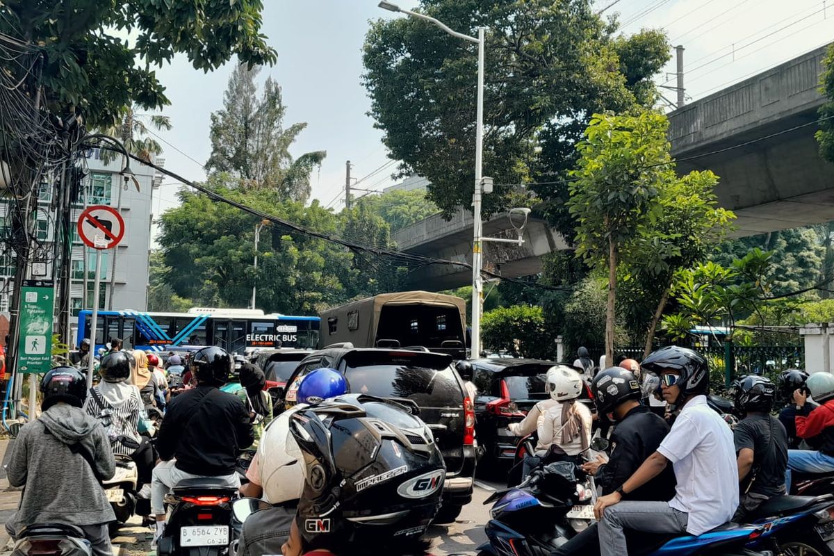 Kemacetan Tak Jadi Alasan buat Melanggar Lalu Lintas