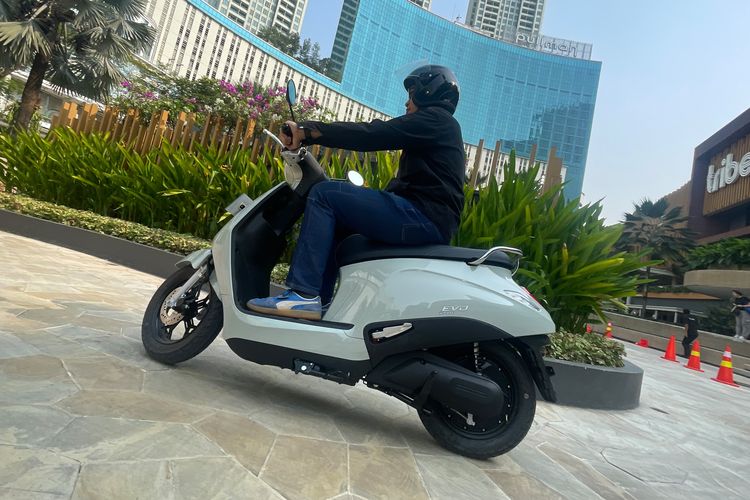 Apa Saja Kemampuan yang Wajib Dimiliki Pengemudi Pemula?