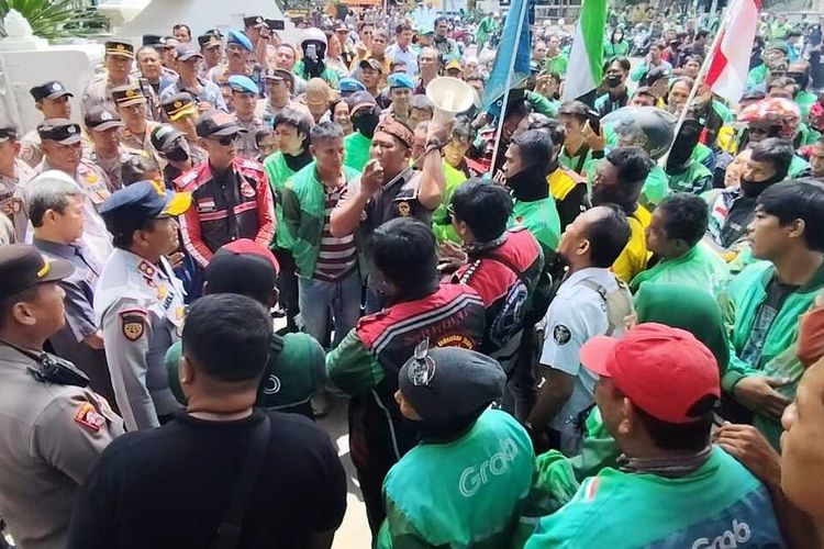 Ada Unjuk Rasa Ojol, Hindari Titik Aksi Agar Tak Terjebak Macet