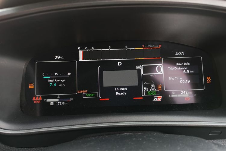 Cara Mengaktifkan Launch Control pada Toyota GR Corolla A/T