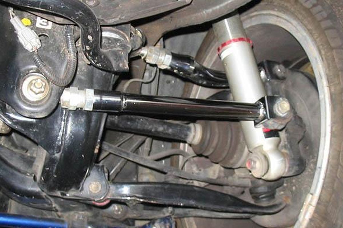 Cara Mudah Mendeteksi Suspensi Mobil Mulai Rusak