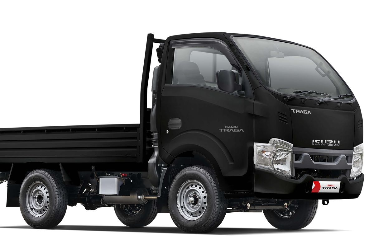 Isuzu, Isuzu Traga Tambah Varian, Hadir Warna Hitam