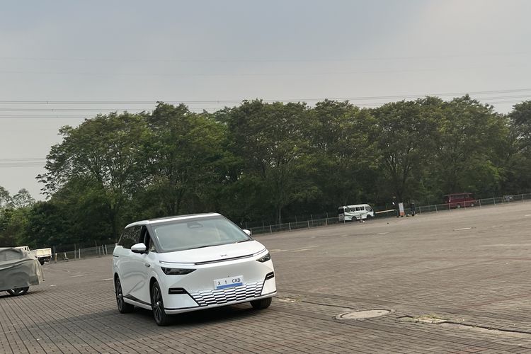 GIIAS 2025: Xpeng Tampilkan Mobil Listrik G6 dan X9