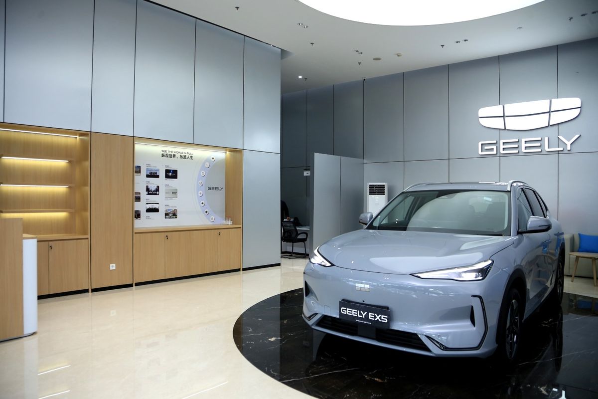 Geely, Geely Gandeng Andalan Motors, Buka Diler Baru di Kemang