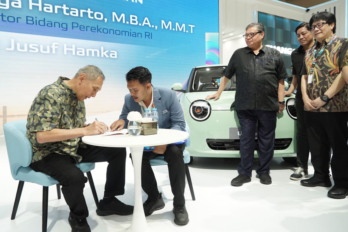 Jusuf Hamka SPK 50 Changan Lumin dan 25 Deepal S07 di GJAW 2025