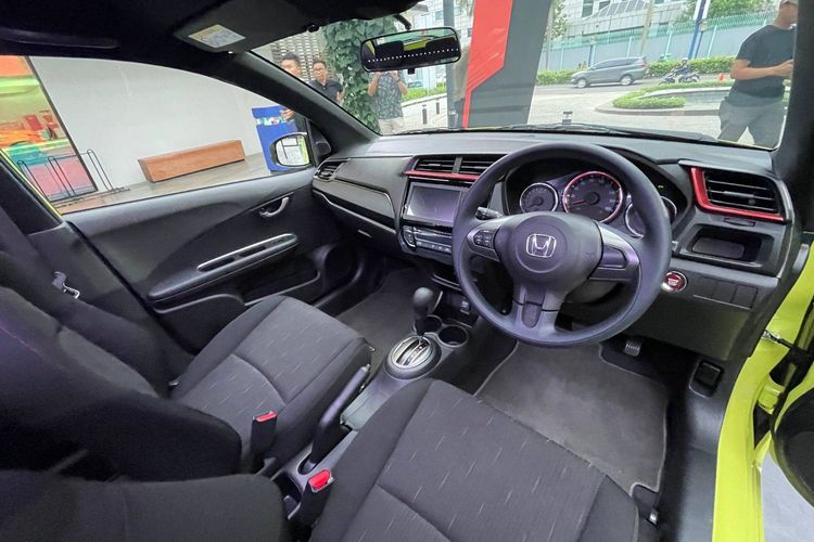 Harga BBM Berpotensi Naik, LCGC Jadi Peluang