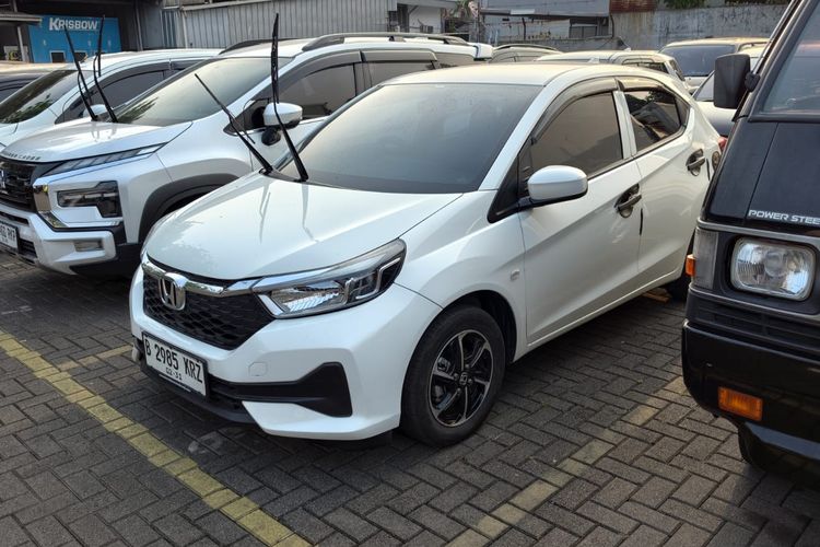 Jenis Mobil Bekas yang Paling Cepat Laku di Balai Lelang