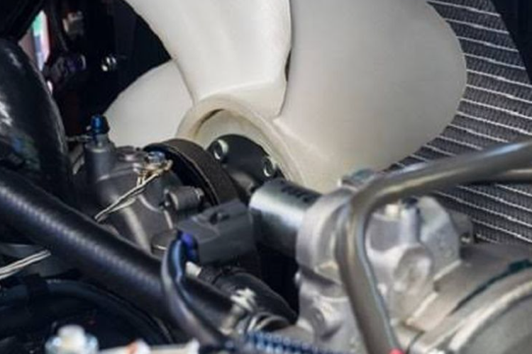 Penyebab AC Mobil Hanya Dingin Saat Mobil Baru Jalan