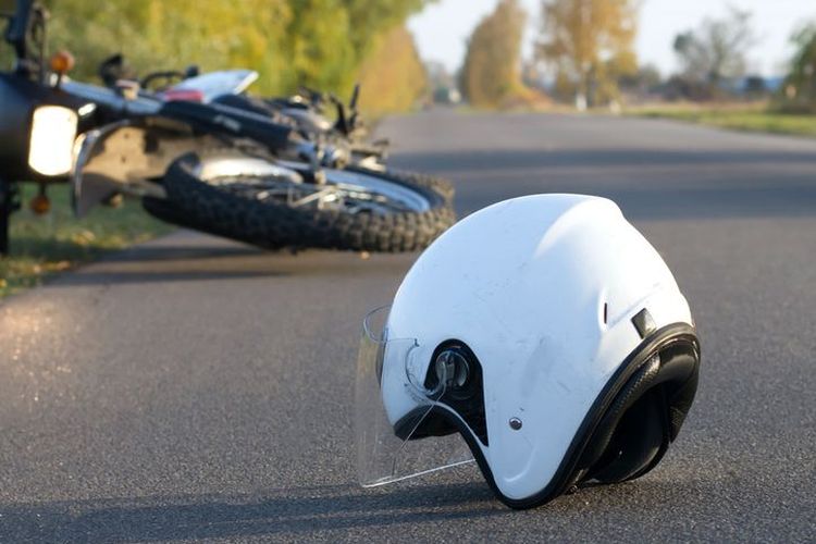 Diduga Mabuk, Pengemudi Honda Jazz Tabrak Pengendara Motor hingga Tewas