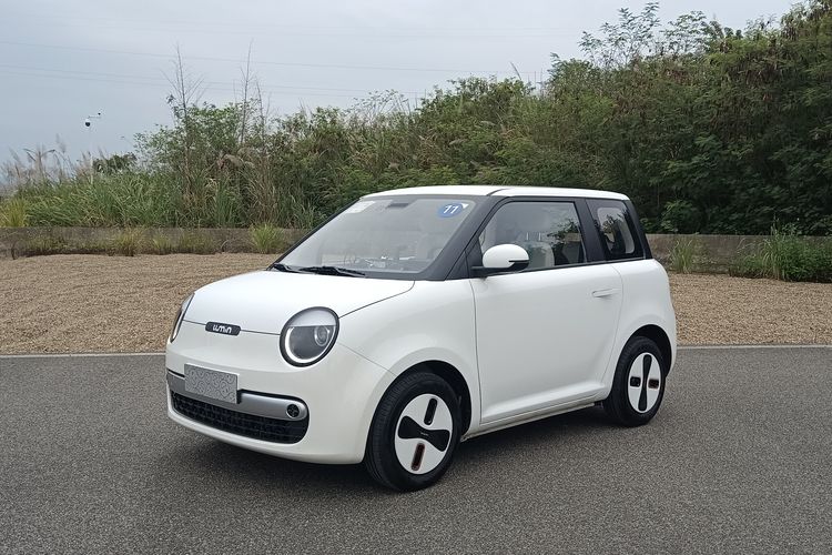 Jajal Changan Lumin Versi Indonesia di GJAW 2025, Bantingan Empuk