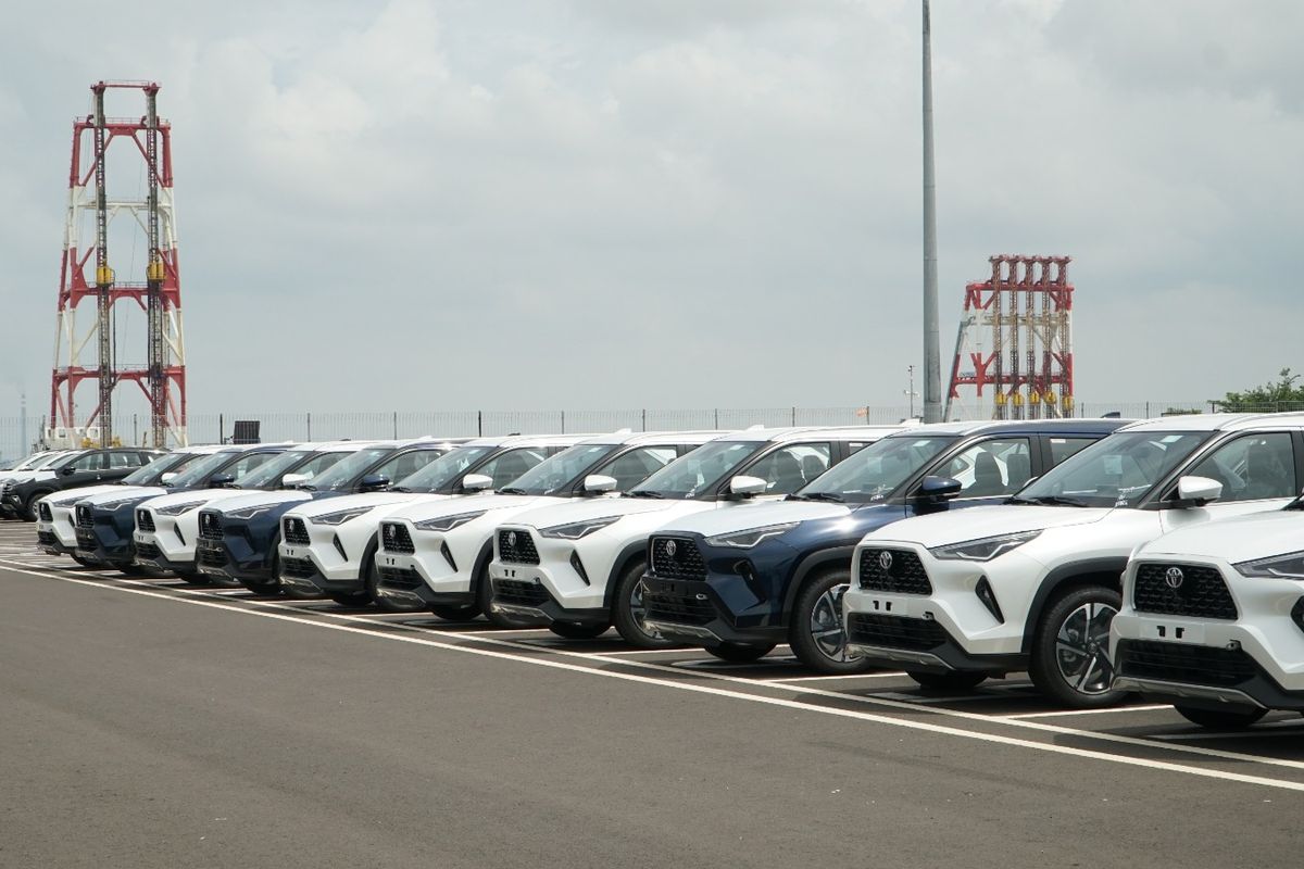 Ekspor Mobil Indonesia April 2026: CBU Turun, CKD Naik