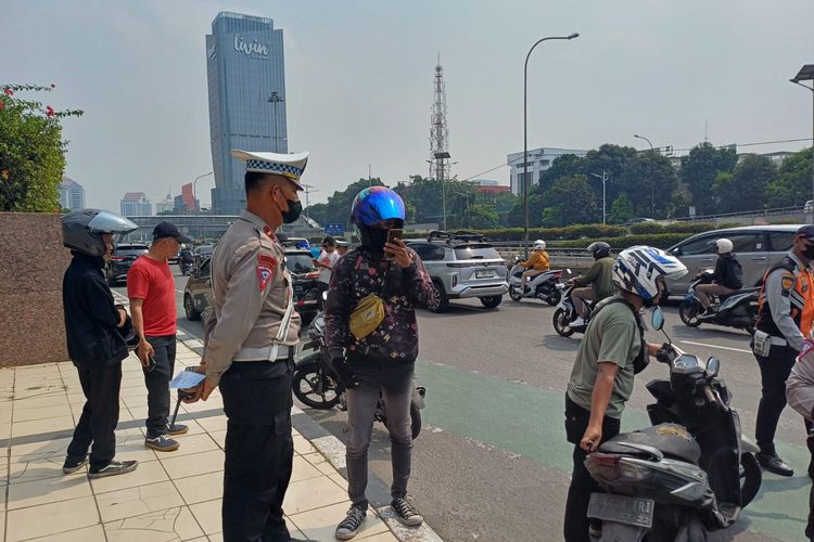 Kenapa Banyak Pengendara Ketakutan Saat Ada Razia di Jalan?