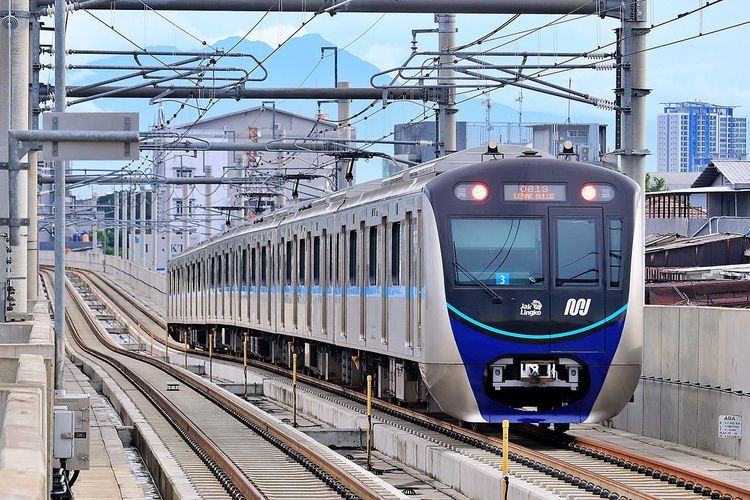 Berlaku Hanya Hari Ini, Naik Kendaraan Umum di Jakarta Cuma Rp 1