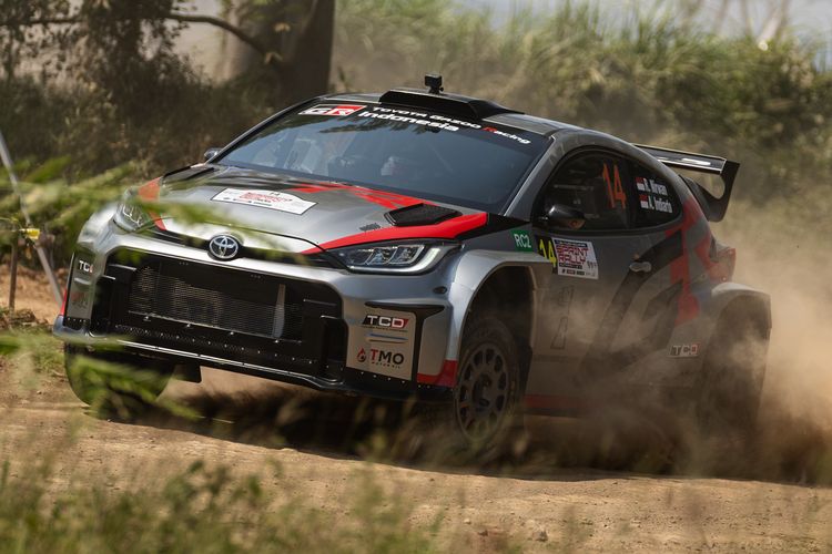 GR Yaris Rally2 Bawa TGRI Sapu Bersih Juara Sprint Rally 2025 Semarang