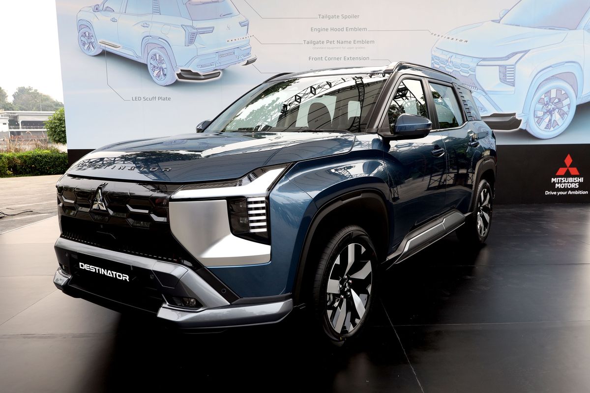 5 Pesaing Terdekat Mitsubishi Destinator di Segmen SUV