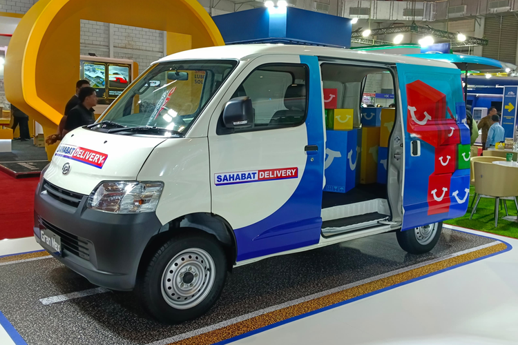 Daihatsu Gran Max Jadi Mobil Komersial Terlaris Maret 2026