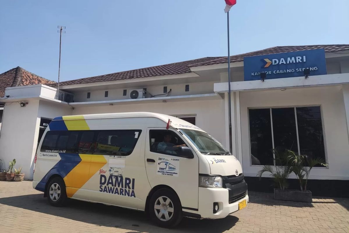 Liburan ke Pantai Sawarna Bisa Naik DAMRI, Tarifnya Rp 60.000