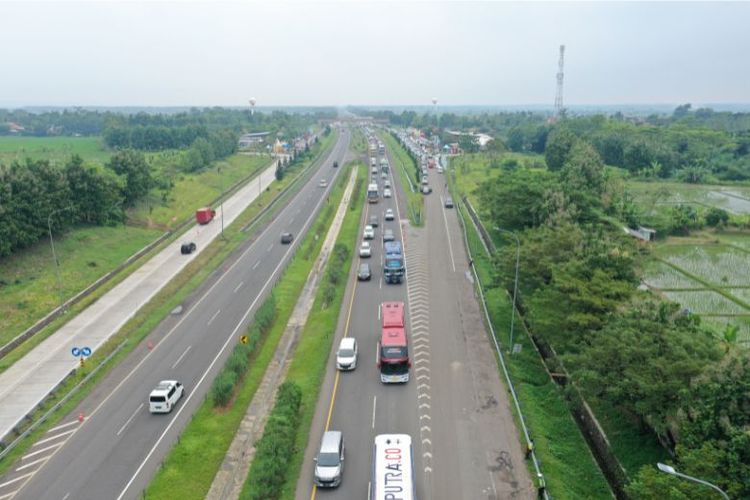 Arus Kendaraan Tol Trans Jawa Naik Menjelang Natal &amp; Tahun Baru
