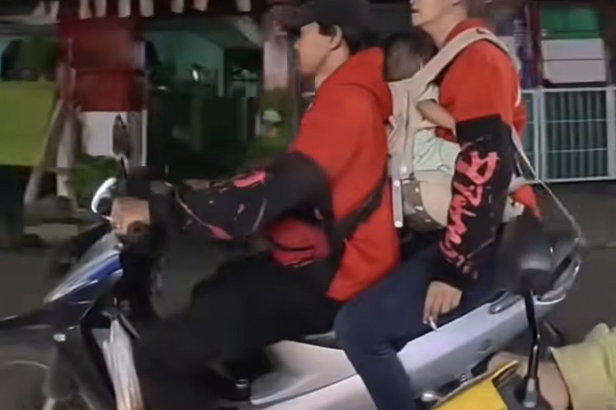 Merokok Saat Berkendara Berisiko dan Terancam Pidana