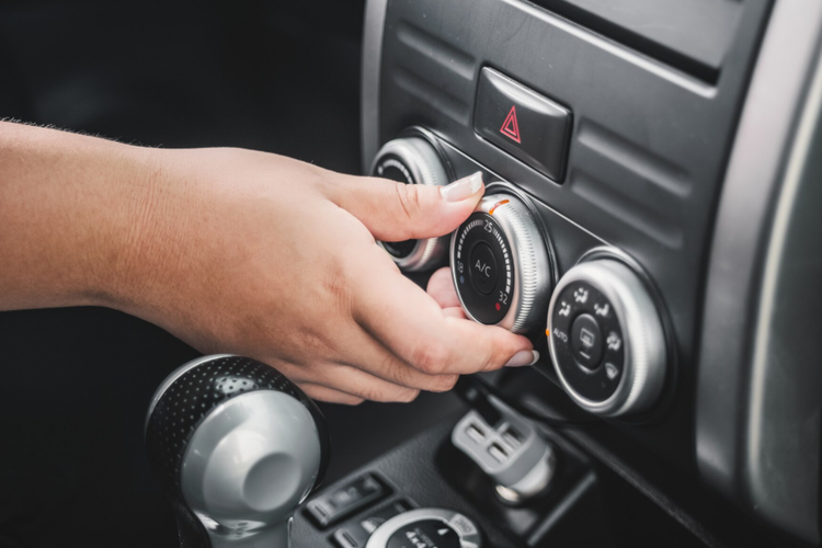 AC Mobil Tidak Dingin Saat Terjebak Macet, Ini Penyebabnya