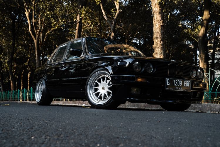 Makin Banyak Peminat, Simak Harga Bekas BMW Klasik