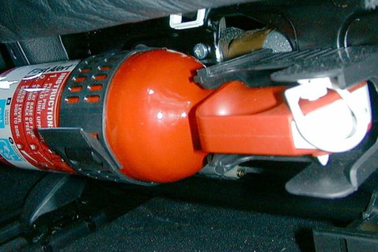 APAR Wajib di Mobil, tapi Jangan Sekadar Ada