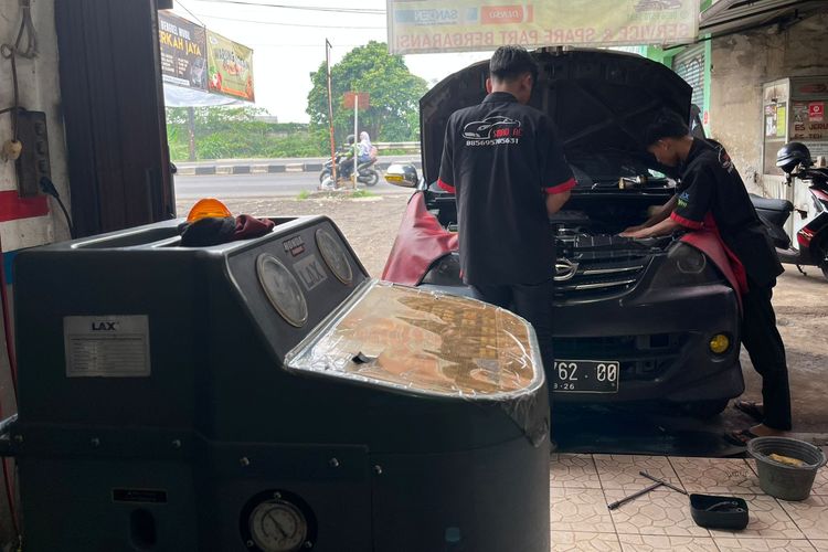 Biaya Servis AC Mobil Listrik Lebih Mahal?