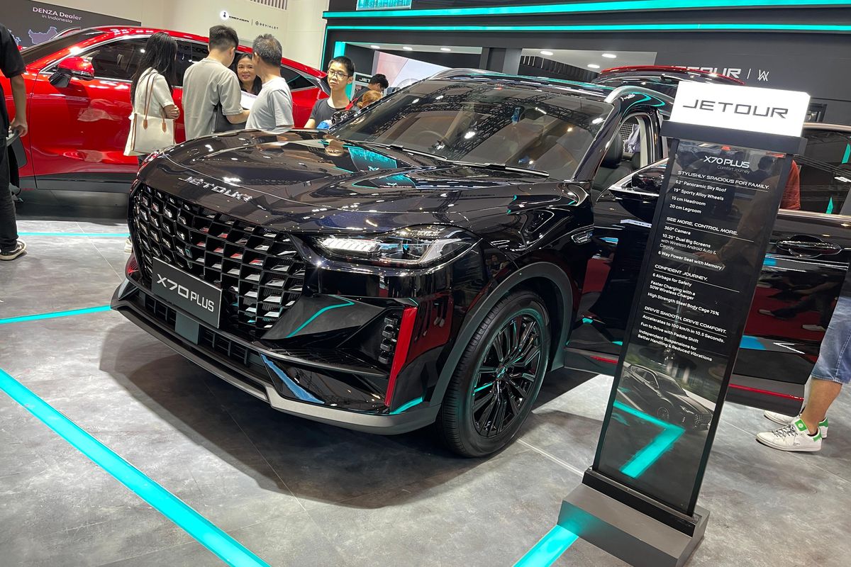 Penawaran Spesial Jetour Dashing dan X70 Plus di GIIAS 2025