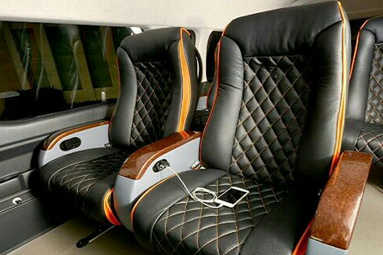 Jakarta–Bandung Pakai Transportasi Umum, Bisa Sewa Travel Premium