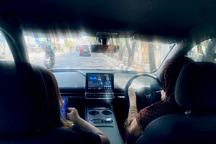 VinFast Beri Jaminan Baterai &amp; Nilai Jual Mobil Listrik