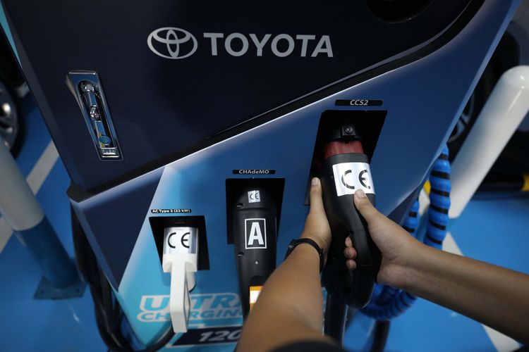 Pakai Fast Charging Bisa Bikin Baterai Mobil Listrik Cepat Drop?