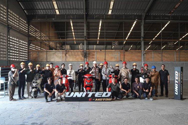 United Kenalkan Industri Motor Listrik Nasional ke Dunia Pendidikan