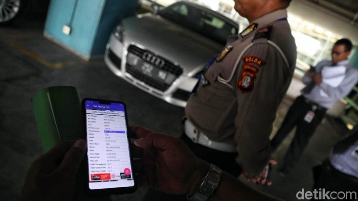 Mobil-motor Nunggak Pajak Dipasangi Hang Tag, Harus Gimana?