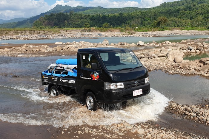 Suzuki Carry Pick Up Jadi Raja Penjualan Mobil Februari 2026, Efek Proyek MBG?
