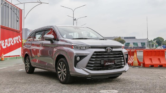 Toyota, Toyota Avanza, Harga Toyota Avanza Terbaru 2026, Tipe Tertinggi Tembus Rp 300 Jutaan