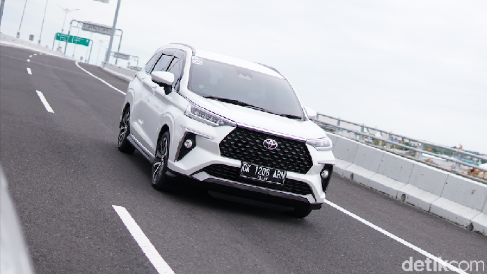 Toyota, Harga Pasaran Toyota Veloz Bekas Tahun 2023