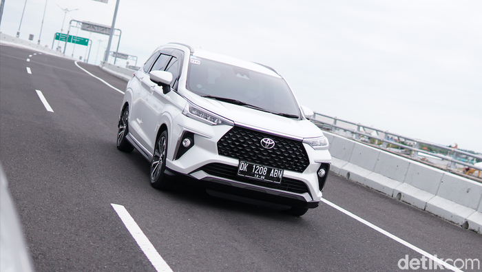 Toyota, Harga Pasaran Toyota Veloz Bekas Tahun 2023