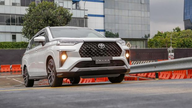 Siapin Tabungan! Peluncuran Toyota Veloz Hybrid di RI Makin Dekat
