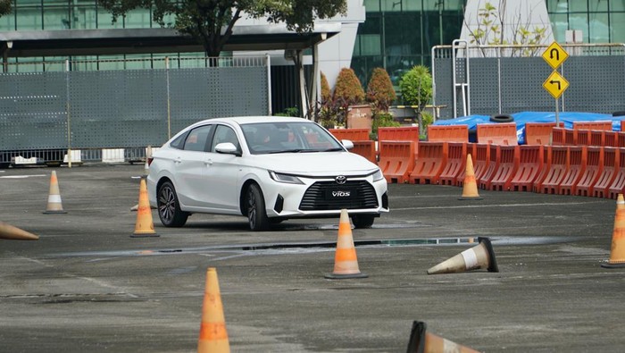 Mobil Sedan di Indonesia Masih Laku? Segini Penjualannya di Tengah Dominasi MPV-SUV