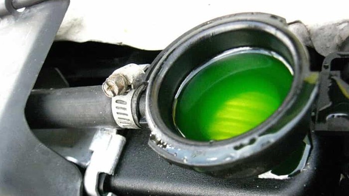 Ciri-ciri Radiator Mobil Rusak, Bahaya Bisa Overheat