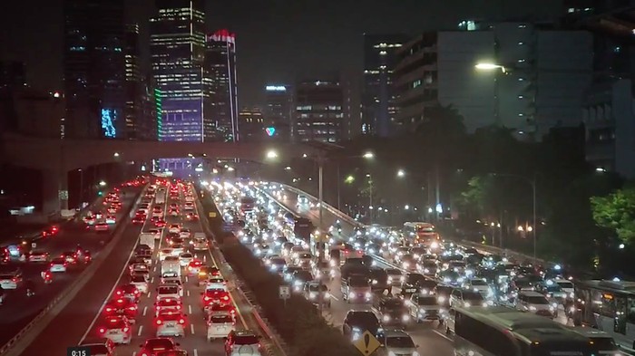 Ternyata Ini Sebabnya Jalan Tol Dalam Kota Lebih Terang Ketimbang Ruas Lainnya